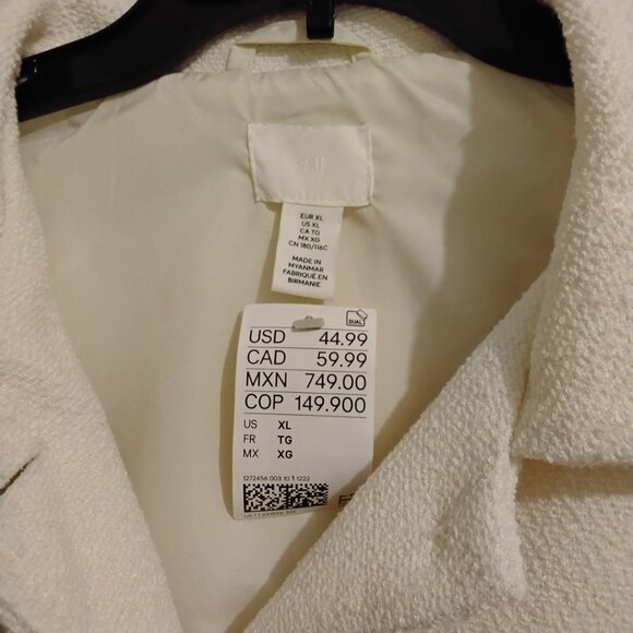 Cream Tweed Jacket with gold buttons - Picture 3 of 3